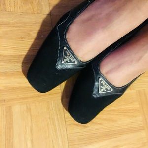 Prada black leather and suede pumps sizes 37C
